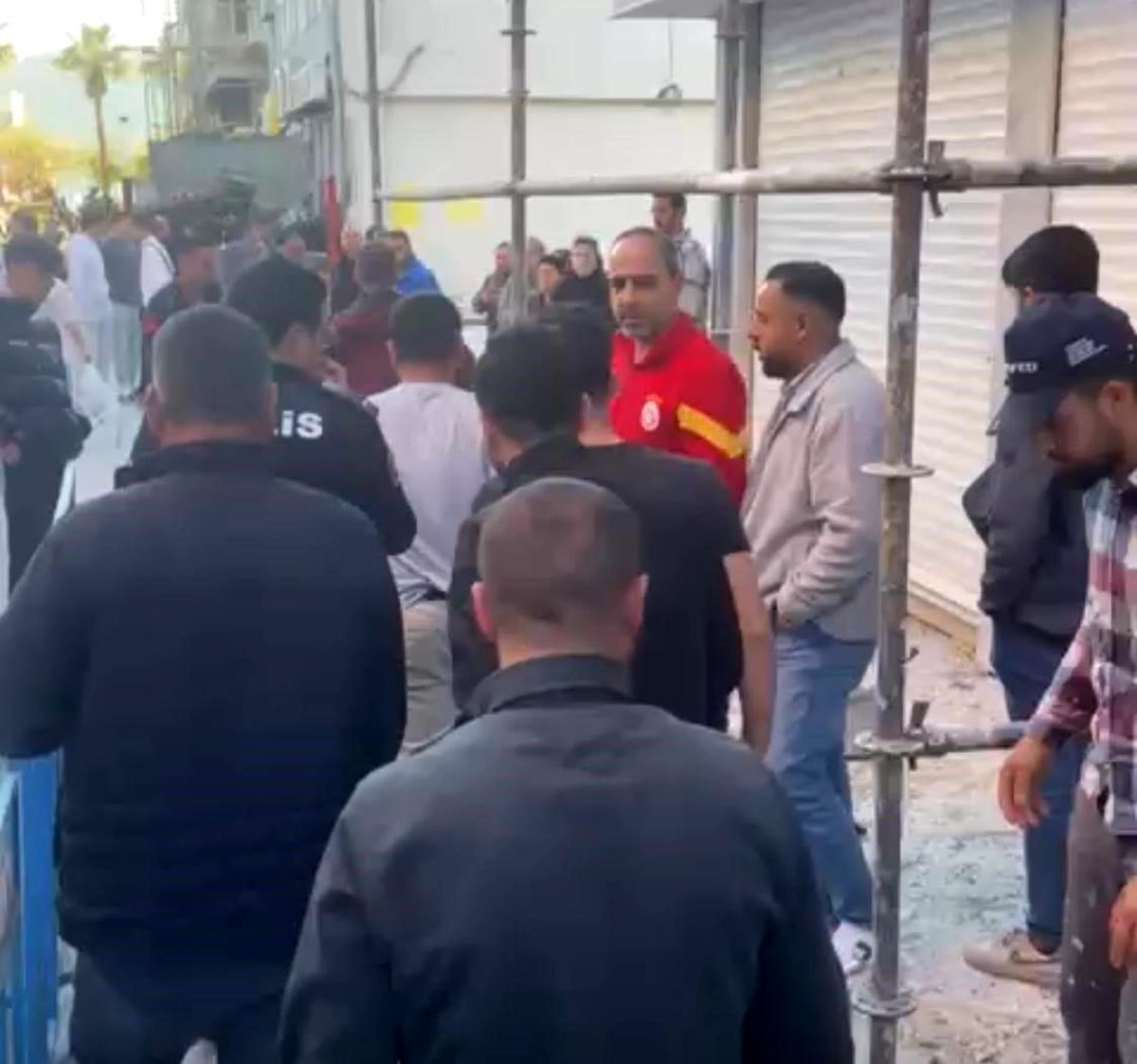 Marmaris'te İş Kazası: Bir İşçi İskeleden Düştü