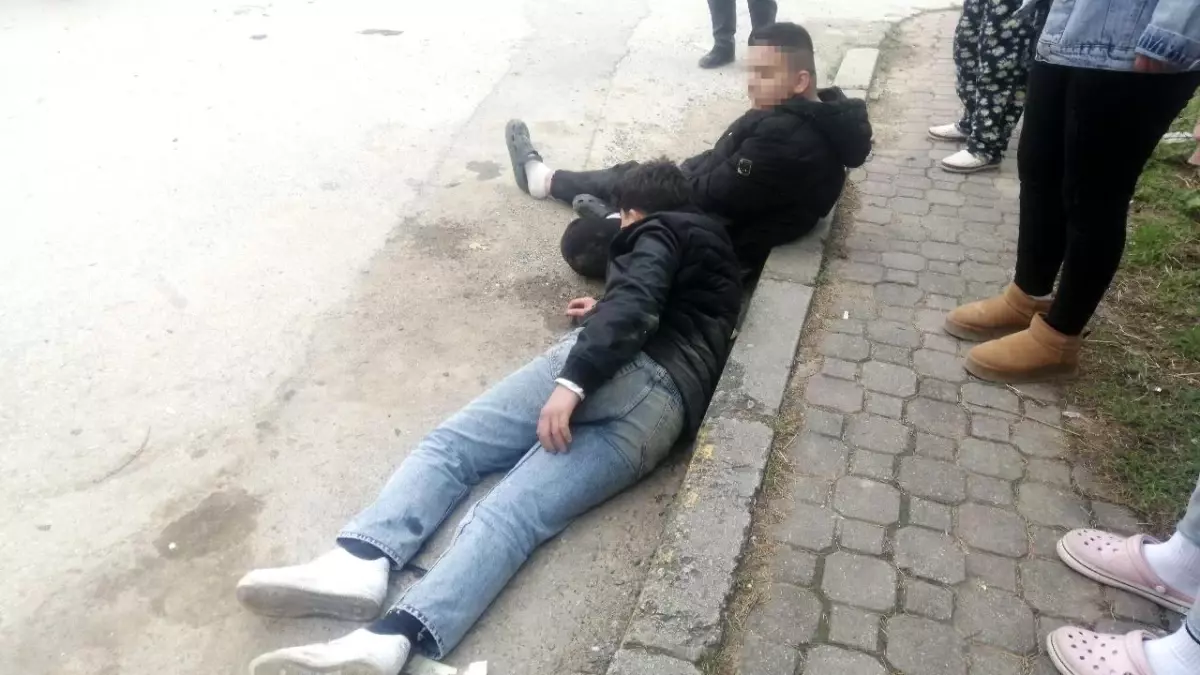 Isparta'da Trafik Kazasında İki Çocuk Yaralandı