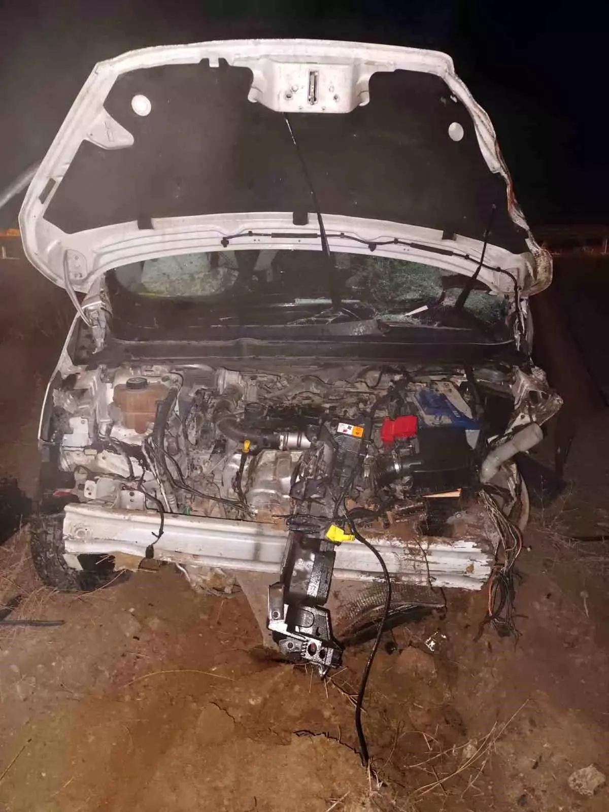 Van'da Kontrolden Çıkan Otomobil Takla Attı: 1 Yaralı