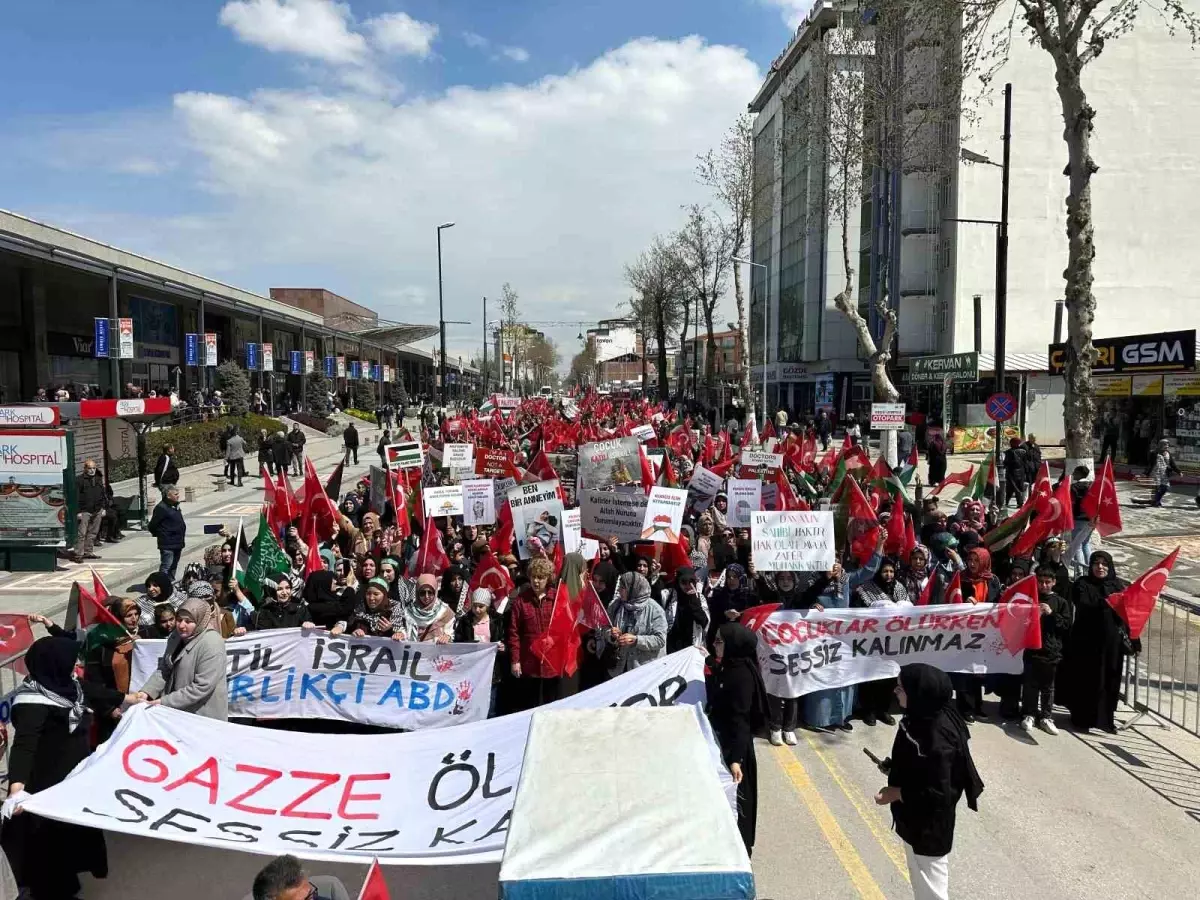 Malatya'da Gazze İçin Protesto Yürüyüşü Düzenlendi