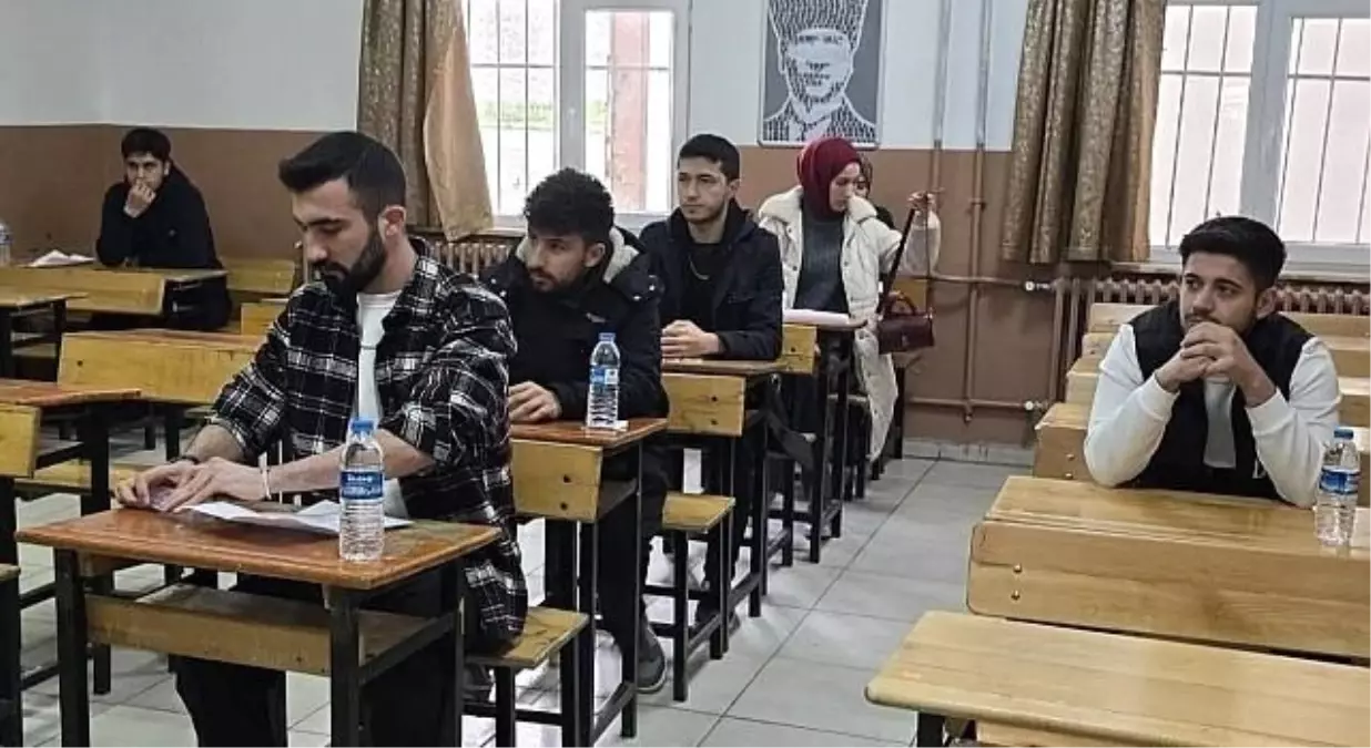 Boyabat'ta Umre Ödüllü Bilgi Yarışması Düzenlendi