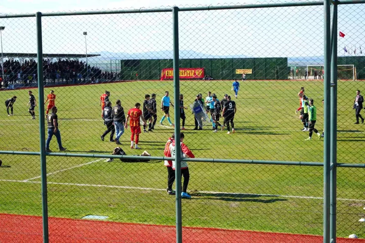 Edirnespor, Olaylı Maçta Tepecikspor ile Berabere Kaldı