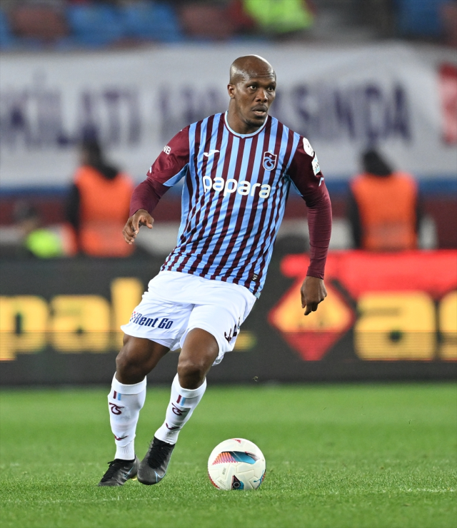 Trabzonspor, Çaykur Rizespor'u 2-0 yendi