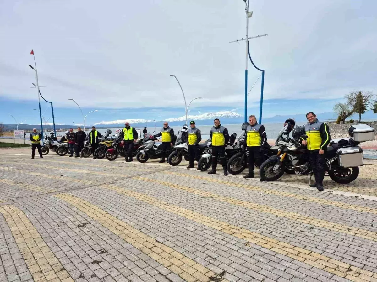Zorlu Hava Koşullarına Rağmen Motosikletli Grup Manavgat'a Ulaştı