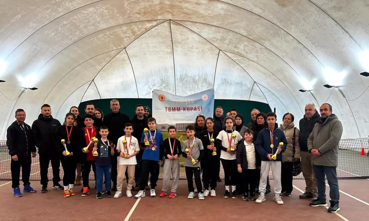 23 Nisan TBMM Kupası Basketbol ve Tenis Müsabakaları Akçakoca'da Yapıldı