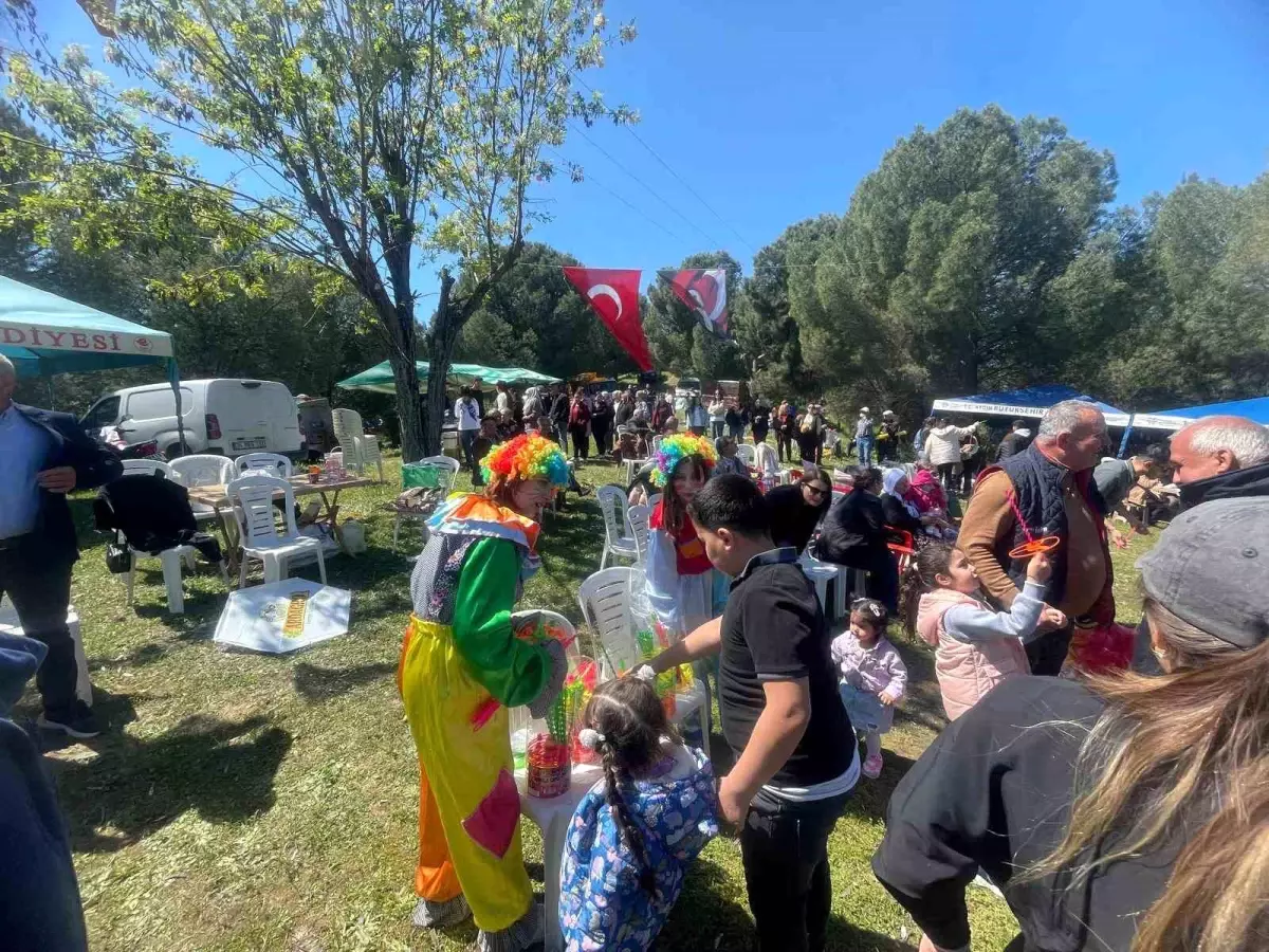 Aydın'da Geleneksel Uçurtma Şenliği Coşkuyla Gerçekleştirildi