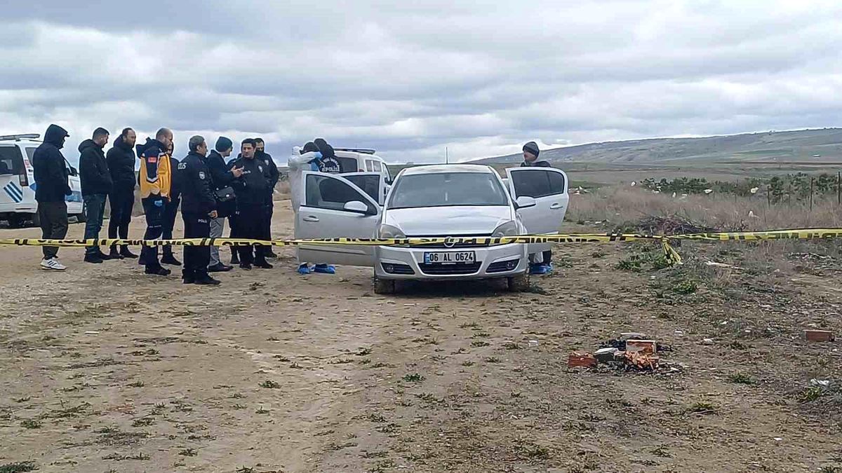 Çorum'da Aracında Silahla Vurulmuş Halde Bulunan Genç Hayatını Kaybetti