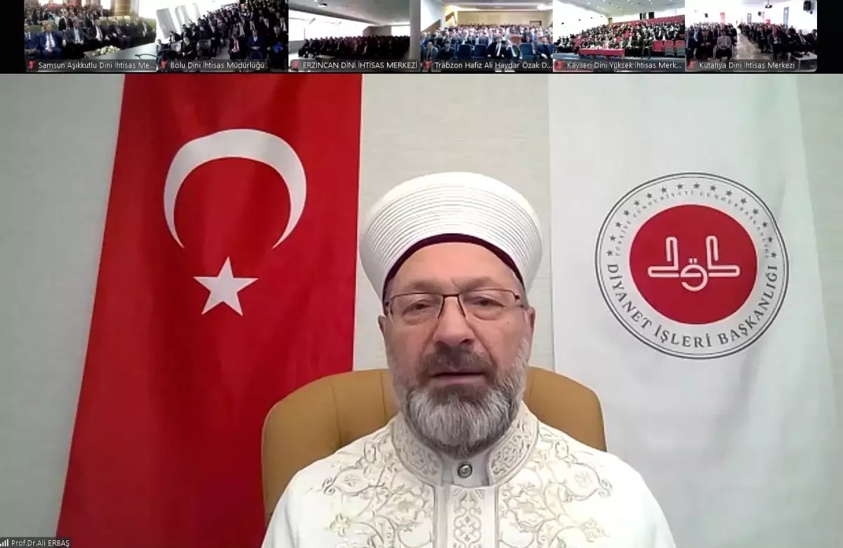 Diyanet İşleri Başkanı Erbaş: 'Bizler, Allah'ın dinine ve bütün insanlığın geleceğine hizmet gayesiyle çalışıyoruz'