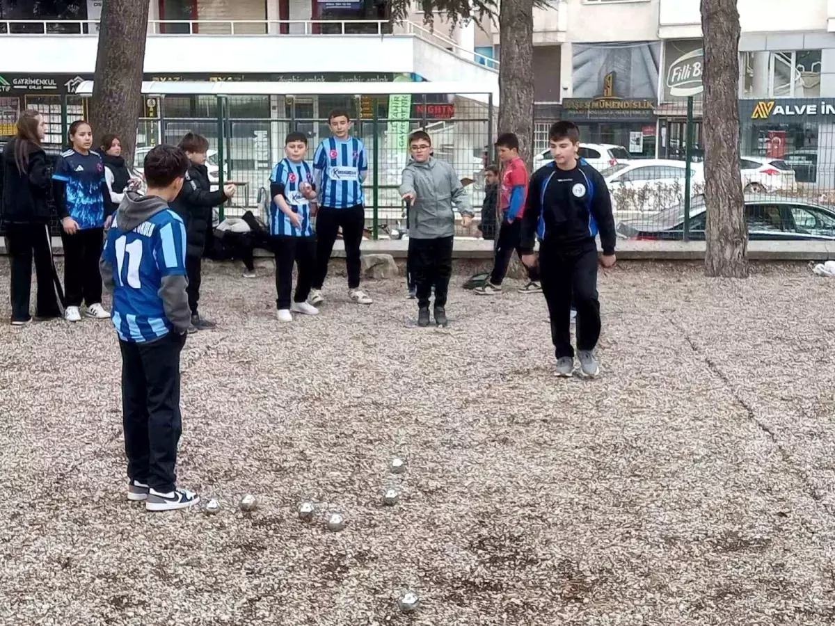 Bilecik'te Bocce Küçükler İl Seçmeleri Renkli Mücadelelere Ev Sahipliği Yaptı