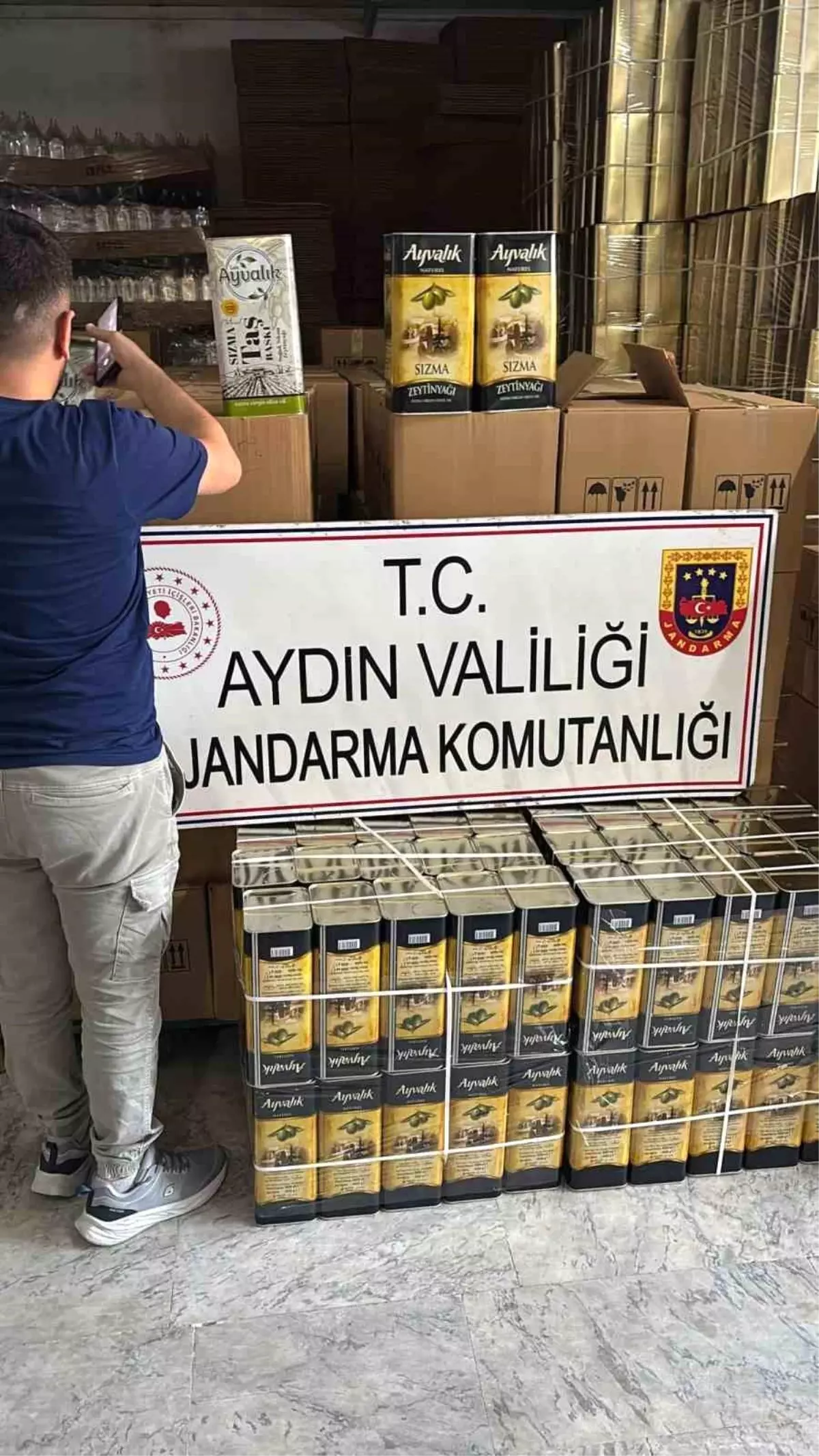 Aydın'da Hileli Zeytinyağı Operasyonu: 2.3 Milyon TL Değerinde Yağ Ele Geçirildi