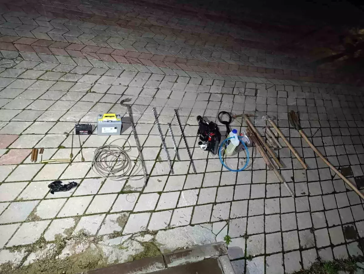 Afyonkarahisar'da Kaçak Define Avcıları Yakalandı