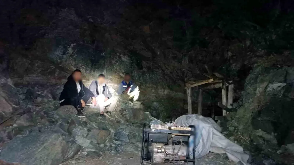 Gaziantep'te Kaçak Krom Madeni Operasyonu: 4 Gözaltı