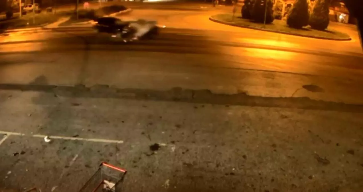 Kahramanmaraş'ta Kavşak Kazası: 2 Yaralı