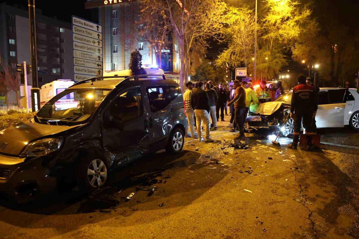 Nevşehir'de Trafik Kazası: 4 Yaralı, Alkollü Sürücüye Ceza