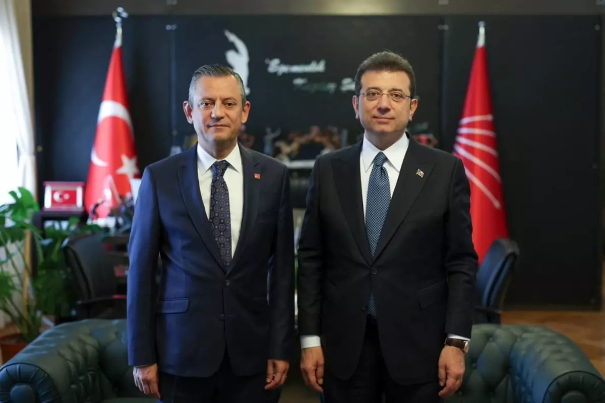 Özel, İmamoğlu'nun önünü mü kesiyor? Son çıkışı CHP içerisinde tartışmaları alevlendirdi