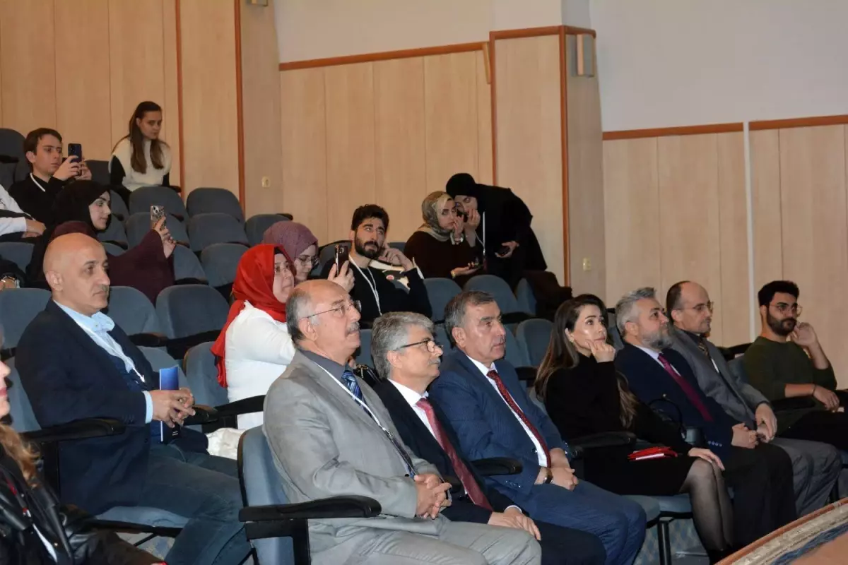 Prof. Dr. Şeker: 'Aydınoğulları, Anadolu'nun Türkleşmesinde önemli rol oynamıştır'