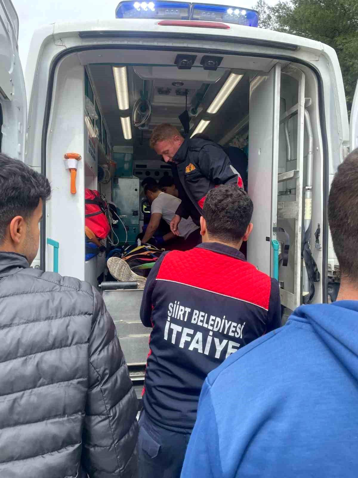 Siirt'te Trafik Kazası: 2 Yaralı