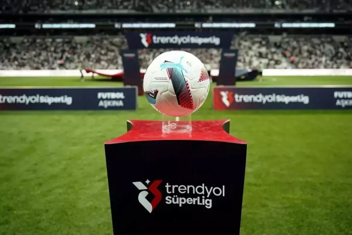 Süper Lig ekibinde ortalık karıştı! Başkan daha fazla dayanamadı