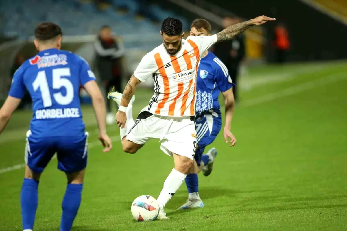 Adanaspor, Erzurumspor'a 3-0 Mağlup Oldu