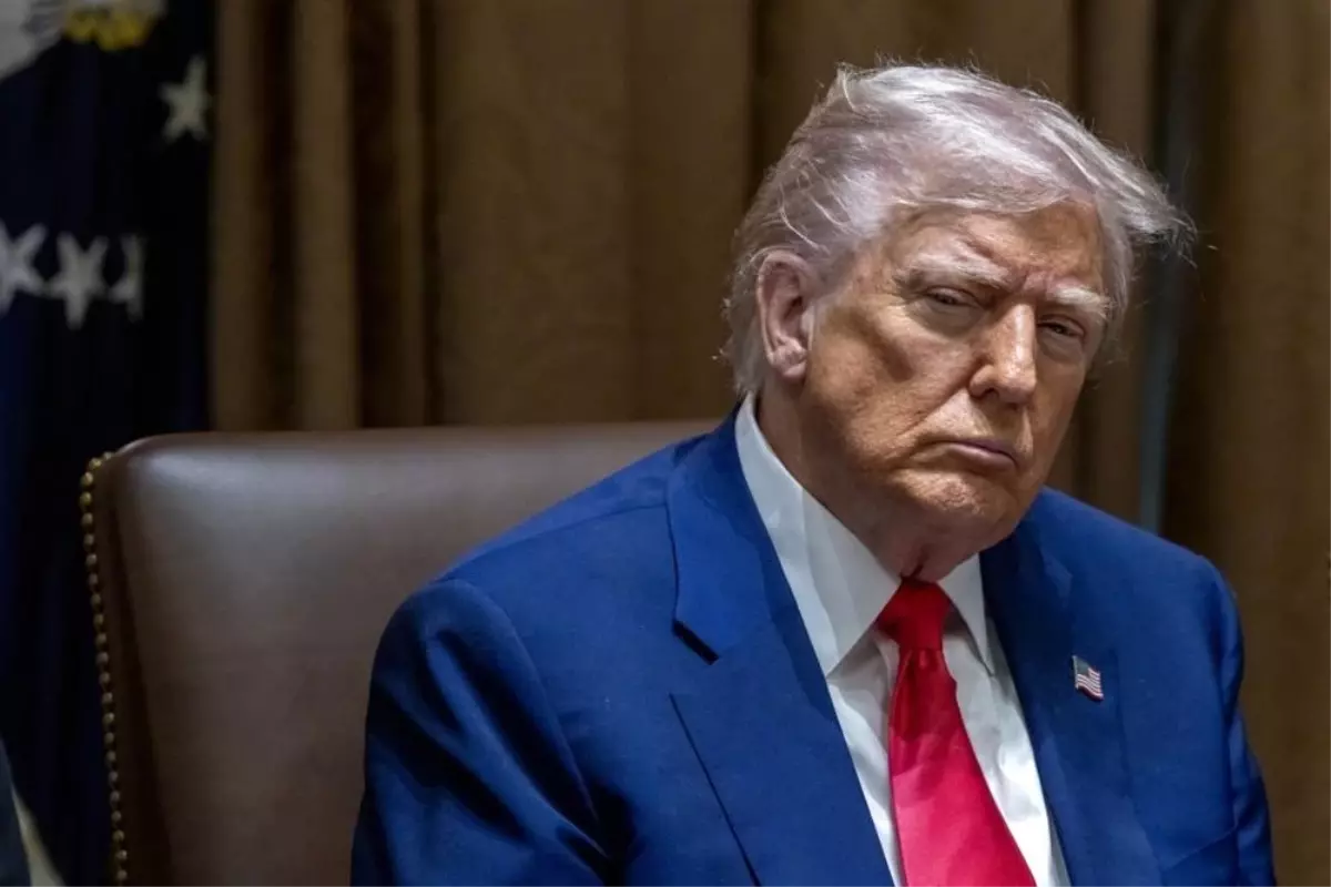 Trump, Zelenskiy ve Biden'ı Rusya-Ukrayna Savaşı'nda Suçladı