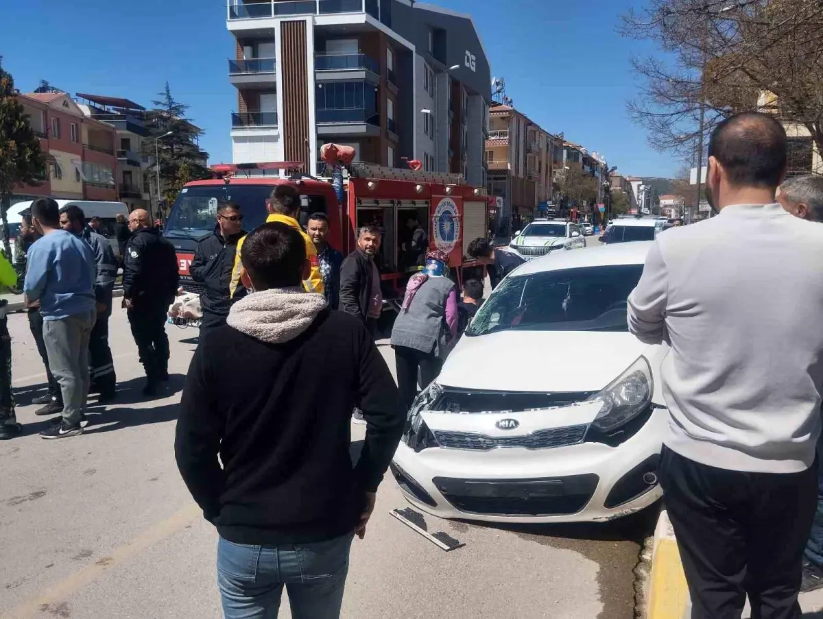 Antalya'da Trafik Kazası: 4 Yaralı