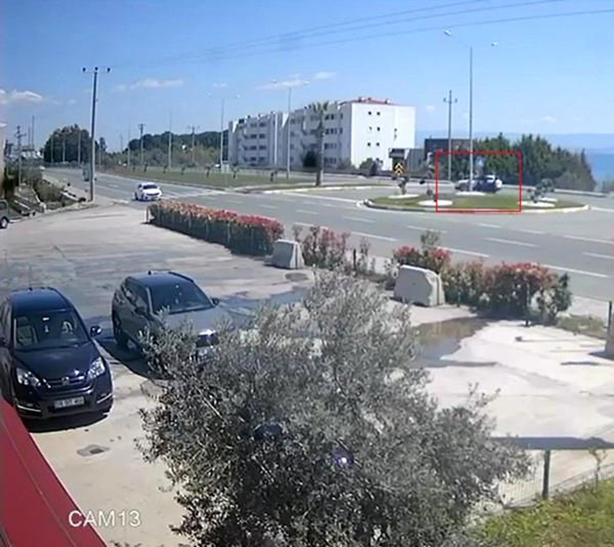 Balıkesir'de Motosiklet Kazası: Sürücü Yaralandı