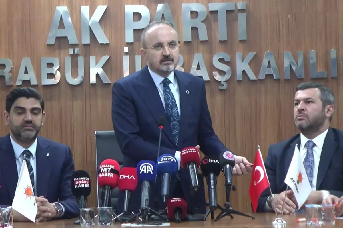 Bülent Turan: Biz de CHP kapatılsın diye imza kampanyası mı yapalım?