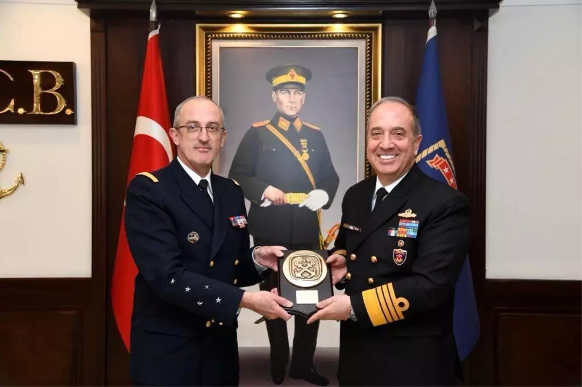 Fransa Deniz Kuvvetleri Komutanı Türkiye'yi Ziyaret Etti