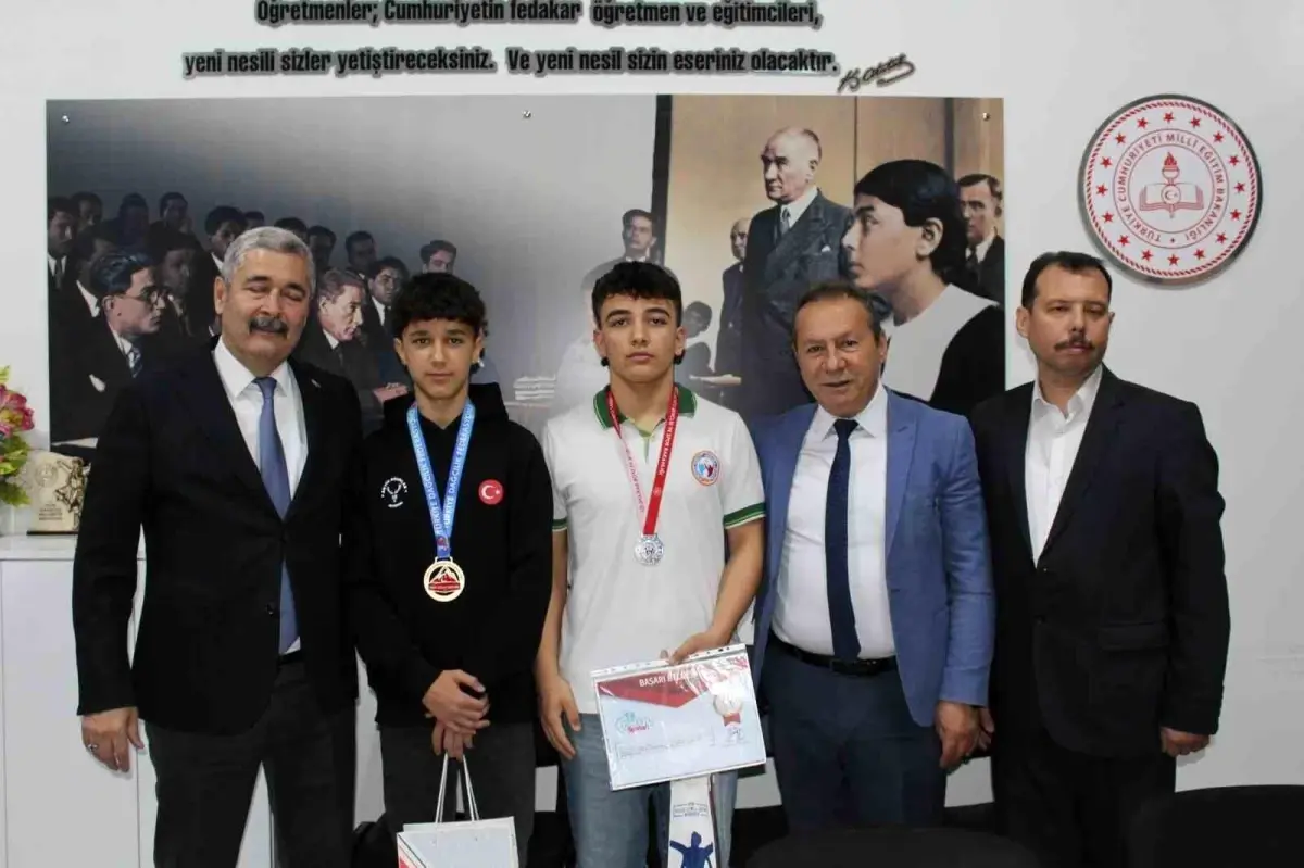 Aydınlı Öğrenciler Spor Alanında Büyük Başarılar Elde Etti