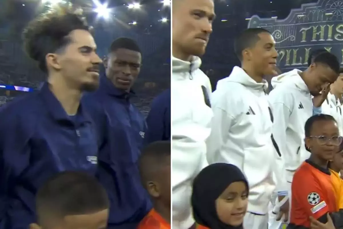 Futbolcular bile şaştı kaldı! Şampiyonlar Ligi'nde maça dakikalar kala eşi benzeri görülmemiş hata