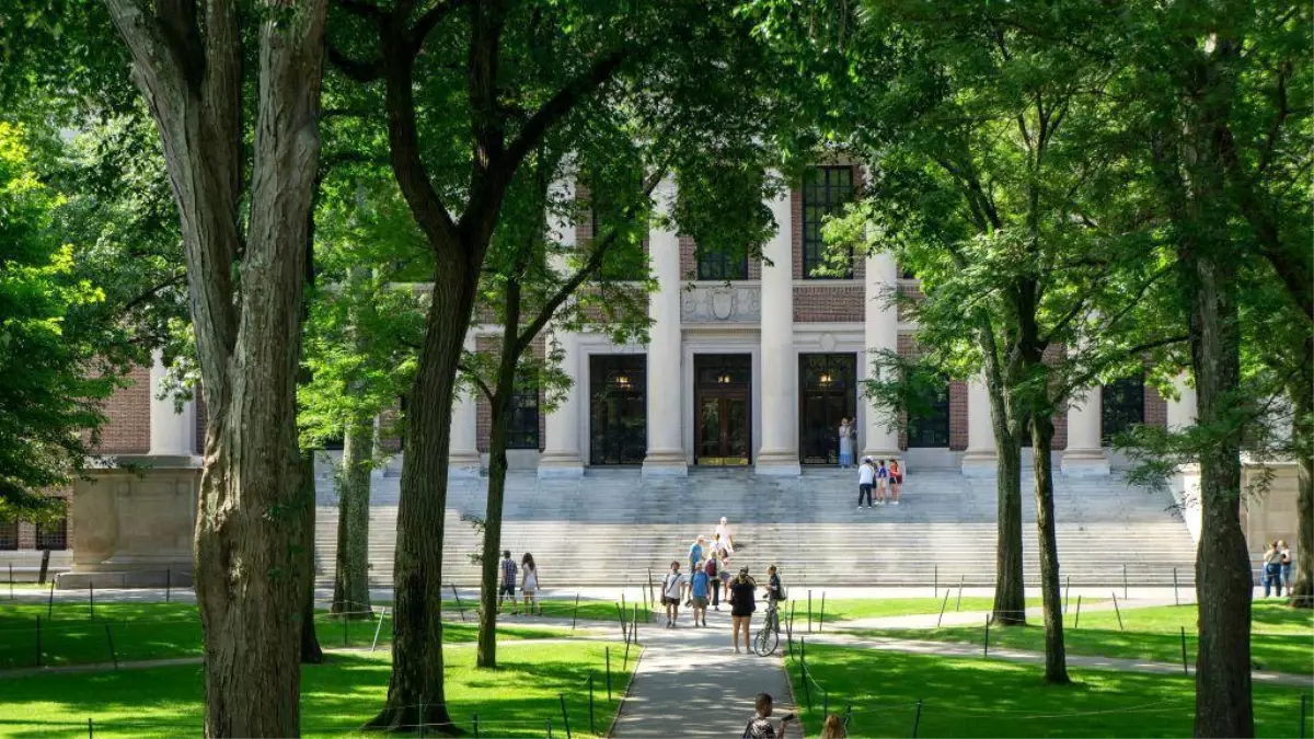 Trump Yönetimi, Harvard ile Karşı Karşıya Geldi