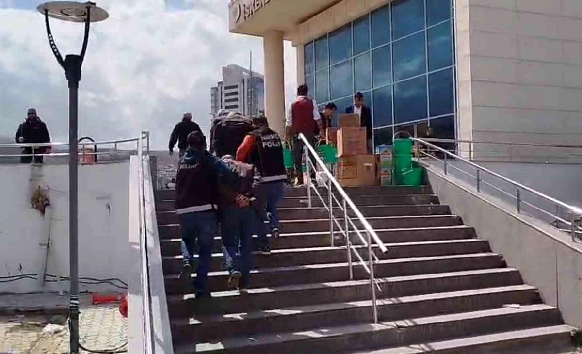 İskenderun'da Uyuşturucu Operasyonu: 6 Gözaltı ve 2 Kilo Metamfetamin Ele Geçirildi