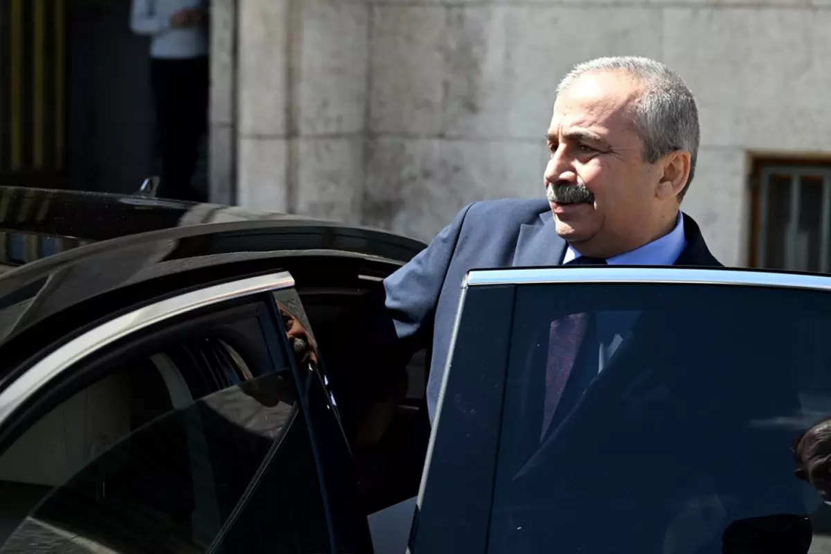 Sırrı Süreyya Önder ameliyata alındı