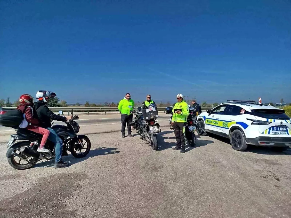 Karacabey'de Motosiklet Sürücülerine Cezai İşlem