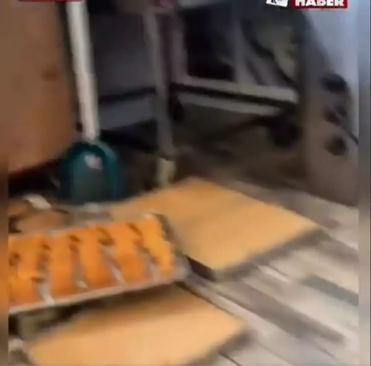 Pastanede mide bulandıran görüntüler! Vatandaşları işte böyle zehirliyorlar