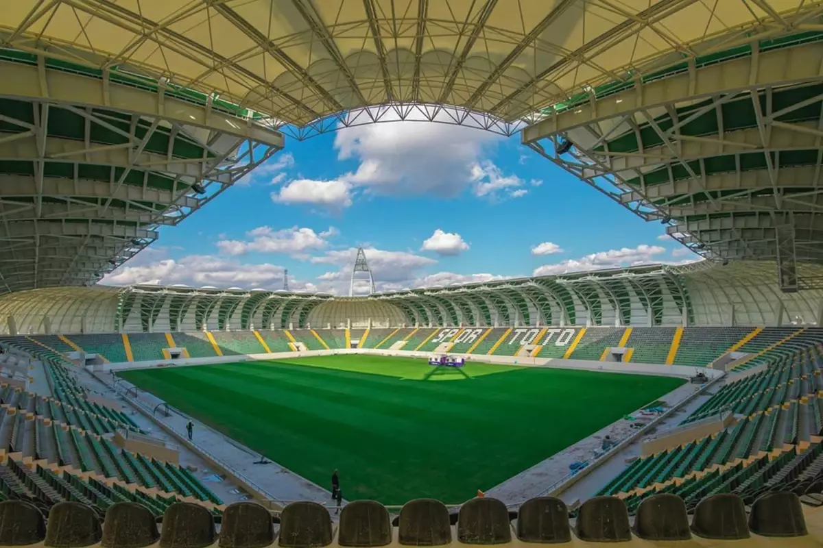 Yakında profesyonel takım kalmayacak! Futbolda fırtına gibi esen ilimiz dibi gördü