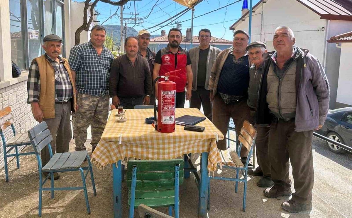 Muğla'da Arı Kovanı Sahiplerine Bilgilendirme Toplantıları