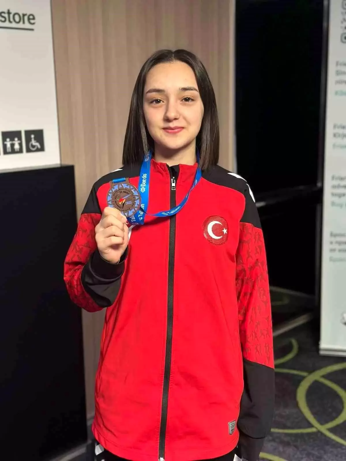 Damla Nur Yılmaz Avrupa Kulüpler Tekvando Şampiyonası'nda Üçüncü Oldu