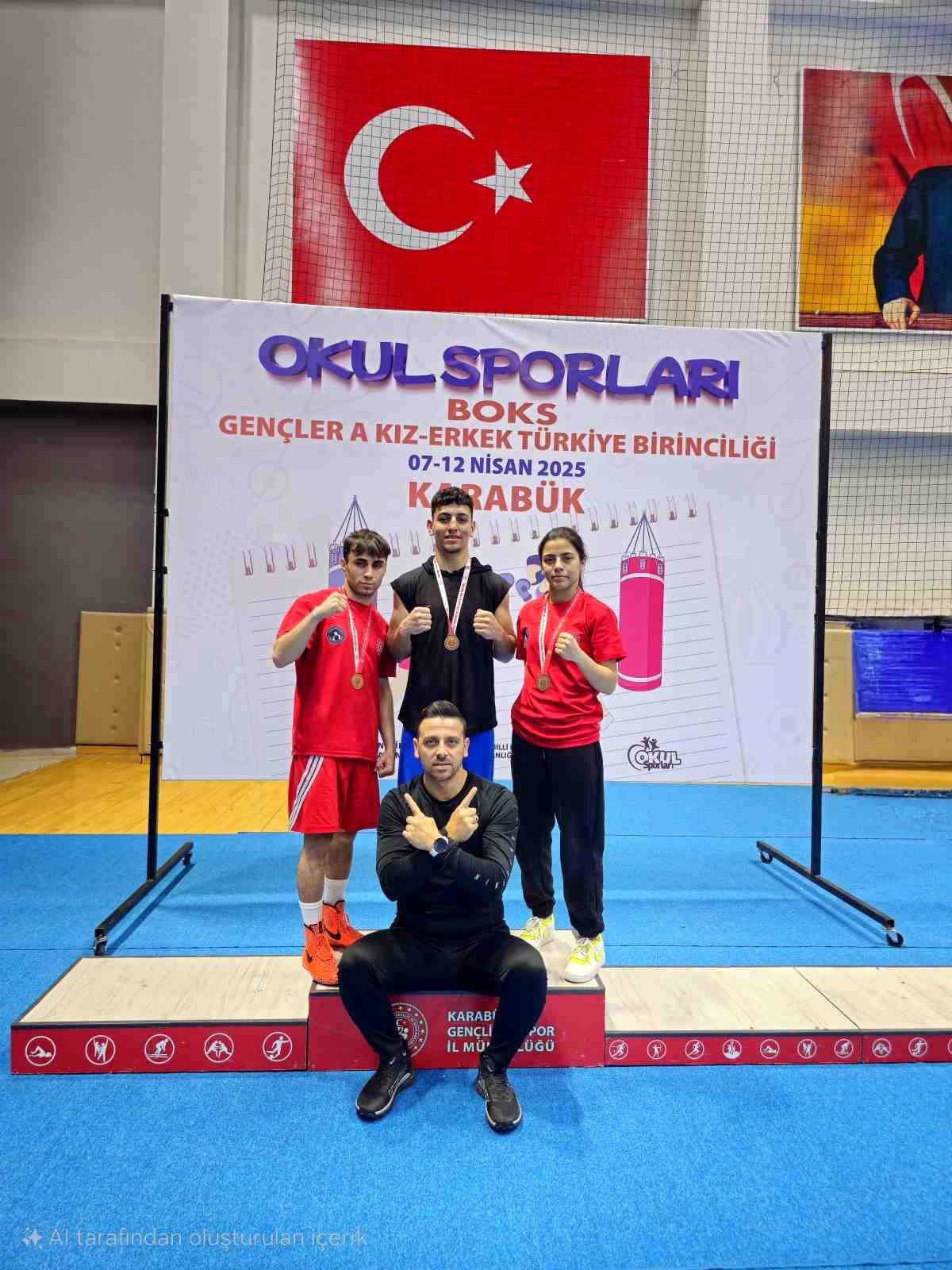 Aydınlı Boksörler Türkiye Şampiyonasında 3 Altın Madalya Kazandı