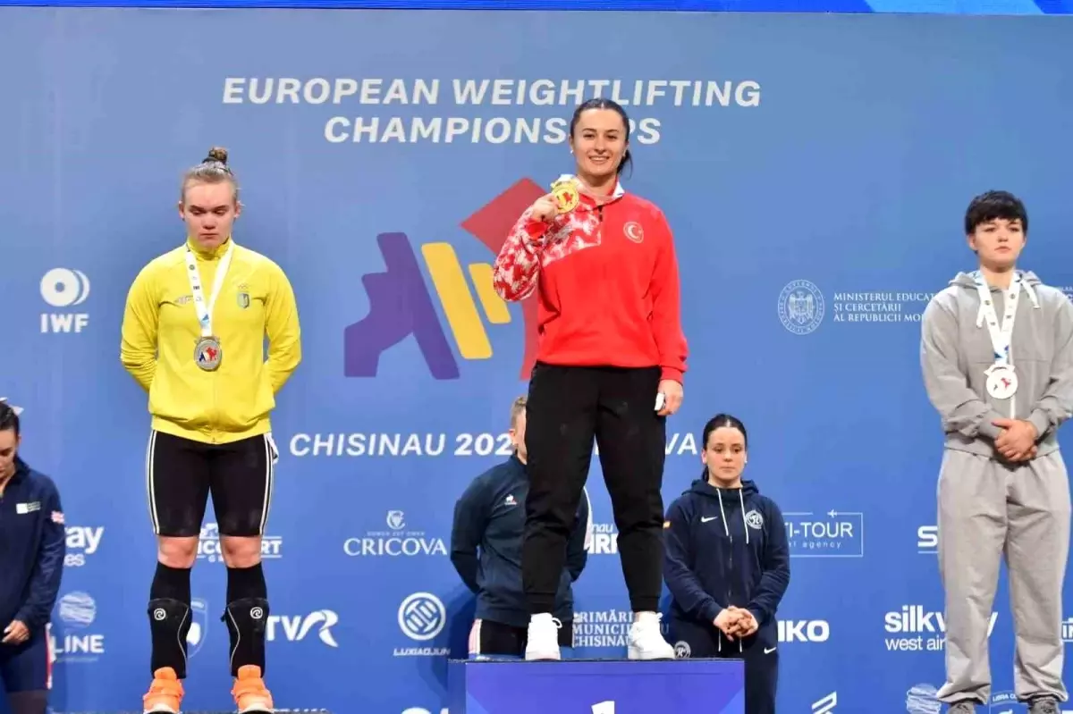 Aysel Özkan, Avrupa Halter Şampiyonası'nda Gümüş Madalya Kazandı