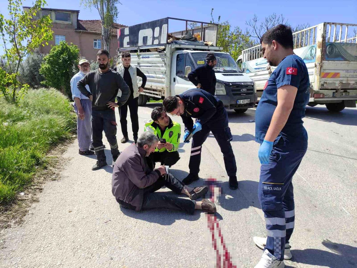 Bursa'da Motosiklet Kazası: Çift Yaralandı