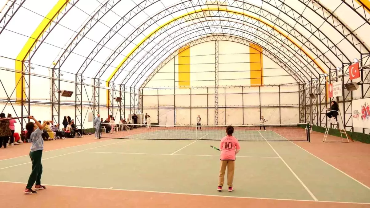 Elazığ'da Okul Sporları Tenis Müsabakaları Tamamlandı