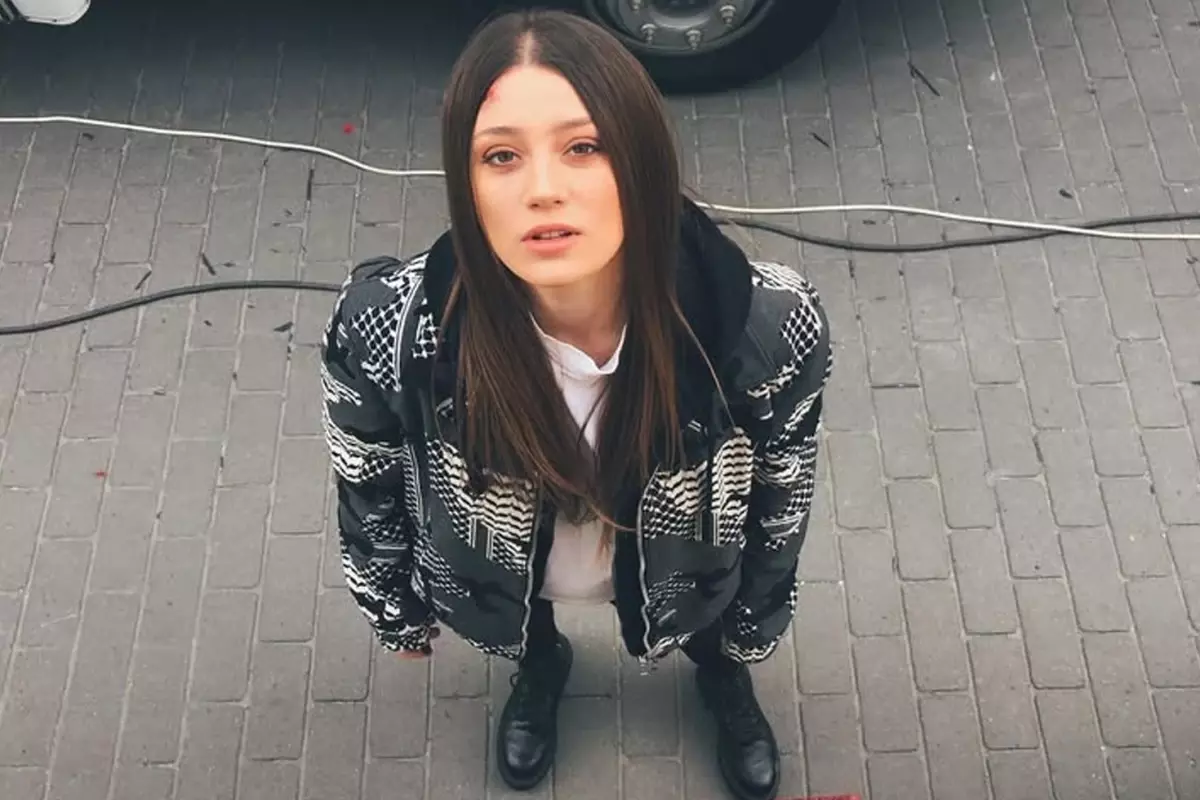 Gizem Karaca'yı annelik heyecanı sardı! Son halini paylaştı