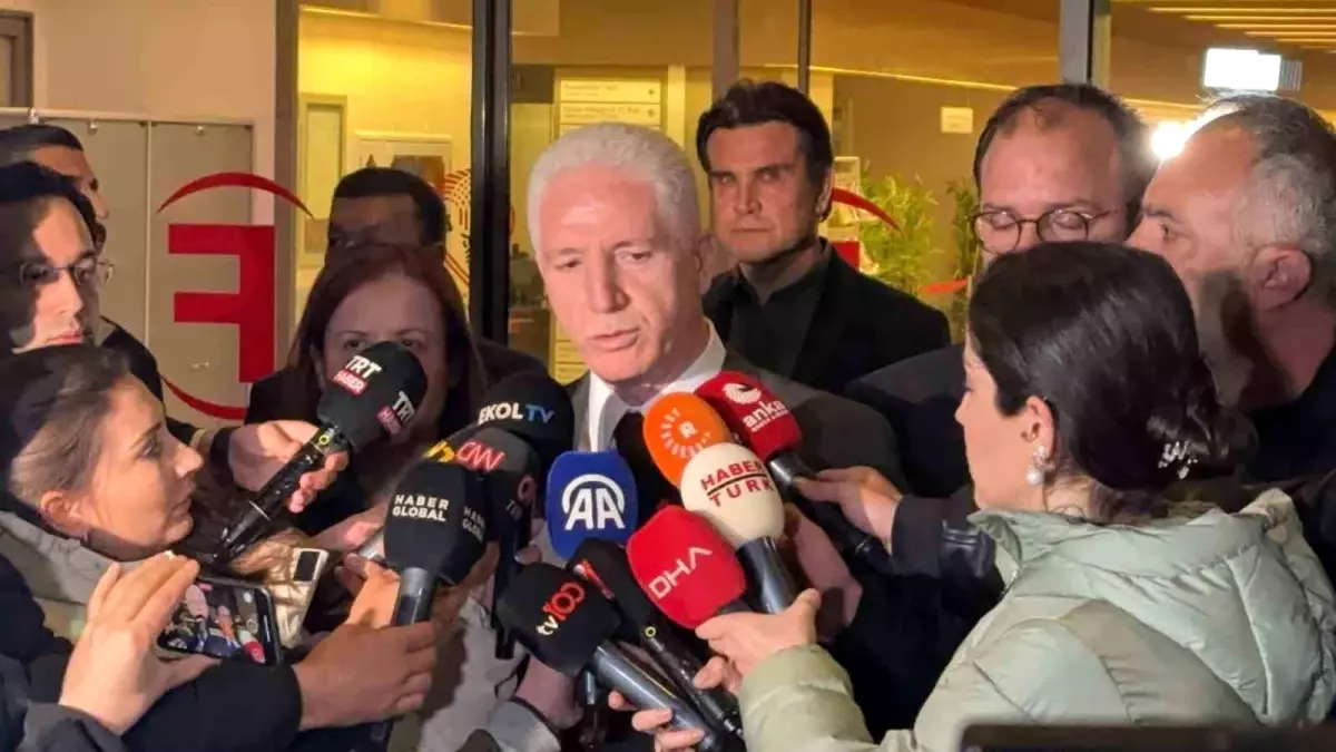 Sırrı Süreyya Önder Ameliyata Alındı