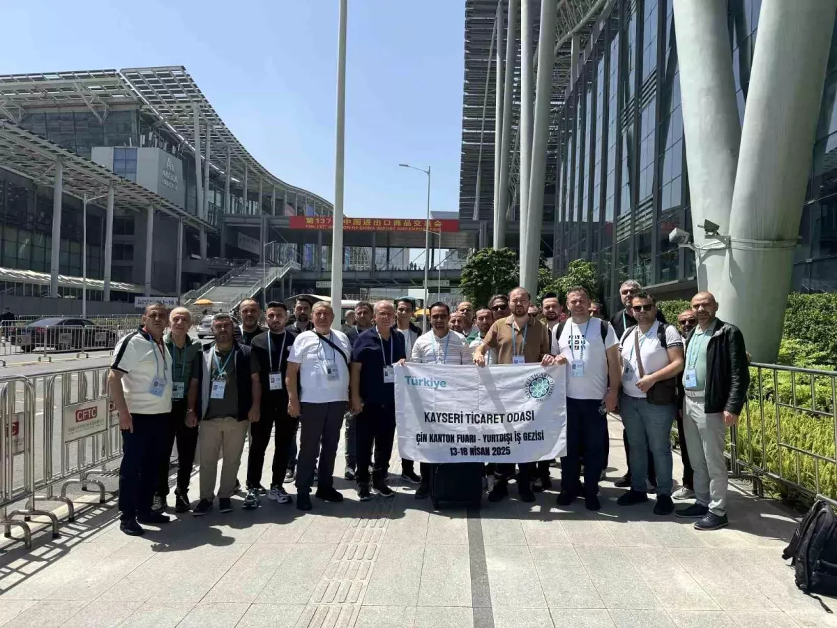 Kayseri Ticaret Odası, 137. Kanton Fuarı'nda Kayseri Firmalarını Onurlandırdı