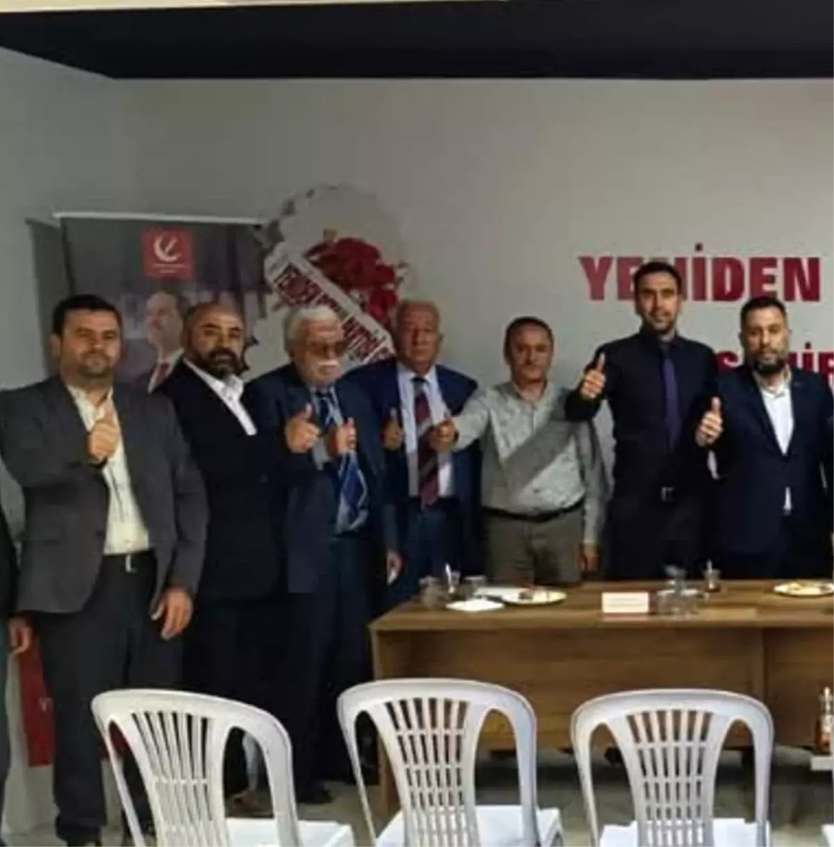 Yeniden Refah Partisi'nde İstifalar Büyüyor