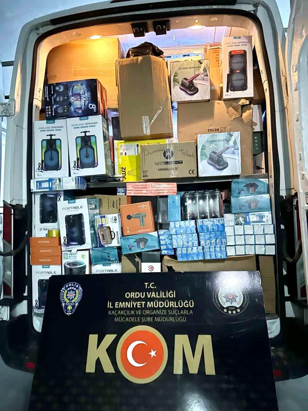 Ordu'da Kaçak Ürün Operasyonu: 1 Milyon TL'lik Emtia Ele Geçirildi
