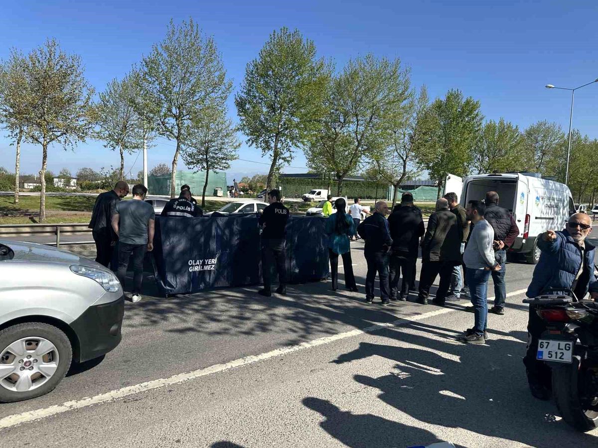 Adapazarı'nda Motosiklet ve Bisiklet Çarpıştı: 1 Ölü, 1 Yaralı
