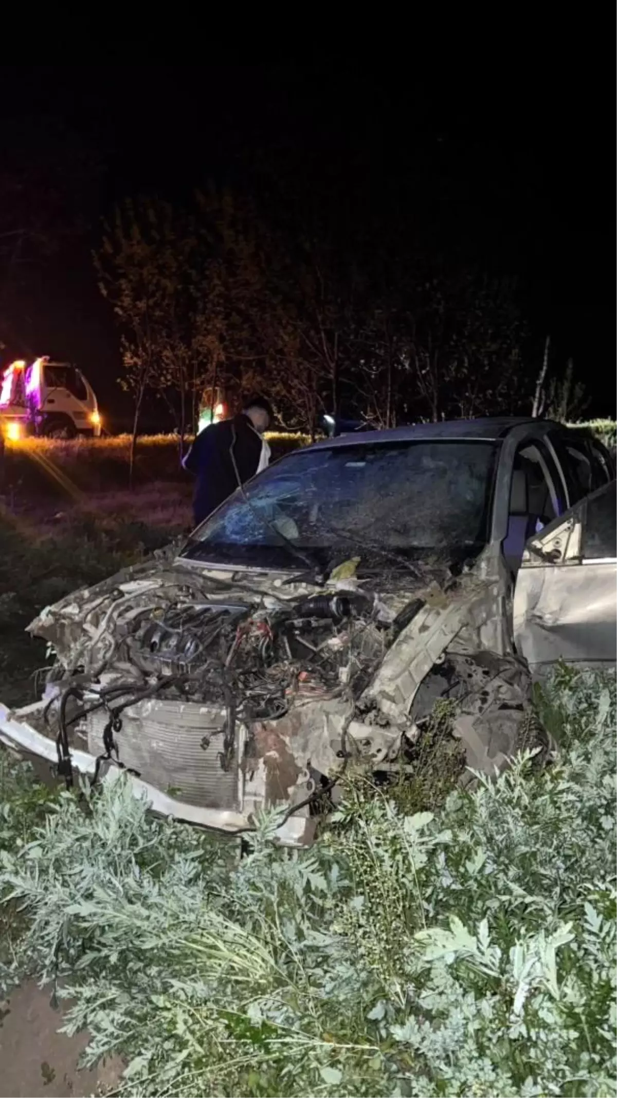 Sakarya'da Kontrolden Çıkan Otomobil Tarlaya Uçtu: 4 Yaralı