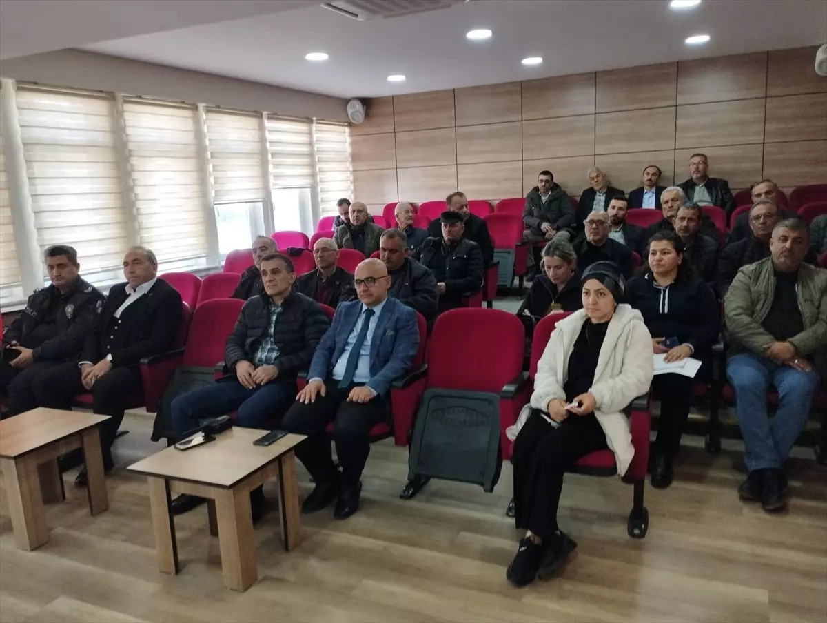 Zirai Don Hasarları İçin Bilgilendirme Toplantısı Düzenlendi